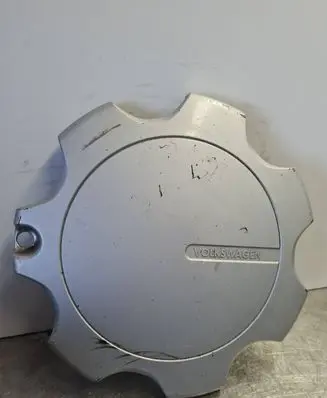 Volkswagen PASSAT B4 R14 wheel hub/cap/trim 357601147A