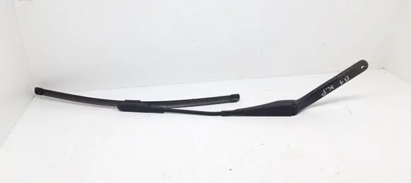 BMW 1 E81 E87 Front wiper blade arm 61617160010