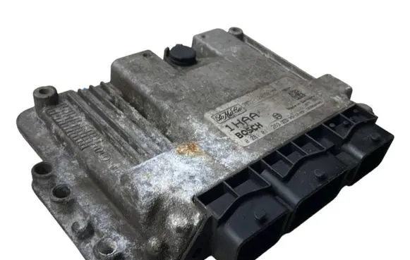 Ford Focus Engine control unit/module 0281011263 3M5112A650MA 1039S04403