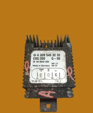 Mercedes-Benz A W168 Coolant fan relay 0255453232