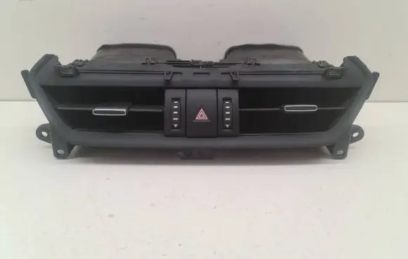 Toyota RAV 4 (XA50) Dash center air vent grill 4556432190 5567042190 4556532191