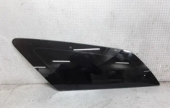 Chrysler 300 - 300C Rear side window