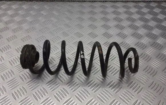 Skoda Octavia Mk1 (1U) Rear coil spring