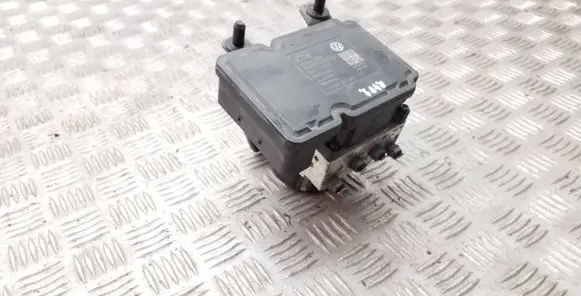 Skoda Octavia Mk2 (1Z) ABS Pump 1K0907379AS 1K0614517CA 10021205604