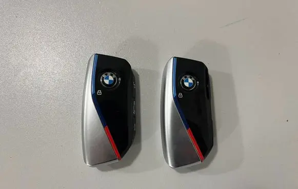 BMW X5 G05 Ignition key/card 5B3E8E5 5B7D7B8
