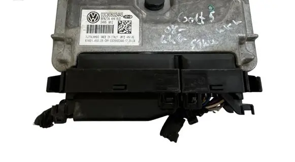 Volkswagen Golf V Engine control unit/module 03C906024AS 7J73L8H9I 6160145005