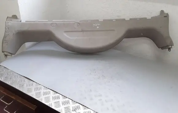 Mitsubishi Pajero Other trunk/boot trim element 7225A013