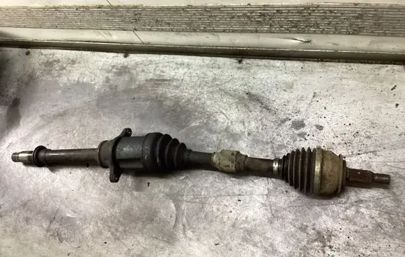 Mitsubishi Grandis Front driveshaft 73314