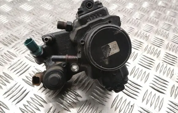 Fuel injection high pressure pump