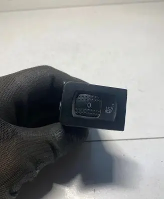 Volkswagen Bora Seat heating switch 1J0963563B