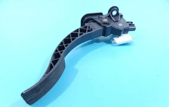Mitsubishi Lancer VIII Accelerator throttle pedal 50225256000 IMPRK1278582