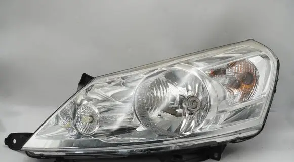 Citroen Jumpy Headlight/headlamp 89902605 1401368180