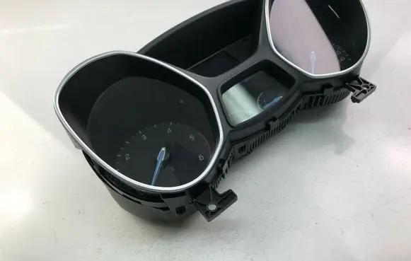 Ford Focus Speedometer (instrument cluster) BM5T10849CU K3420