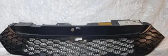Iveco Daily 6th gen Front bumper upper radiator grill