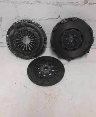 Hyundai Veloster Clutch set kit 232602b7100438