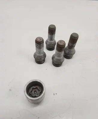 BMW 1 F20 F21 Nuts/bolts 