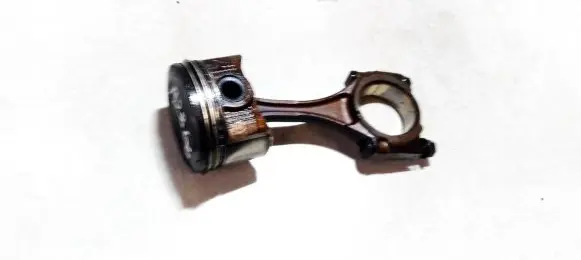 Lexus IS 200-300 Piston with connecting rod