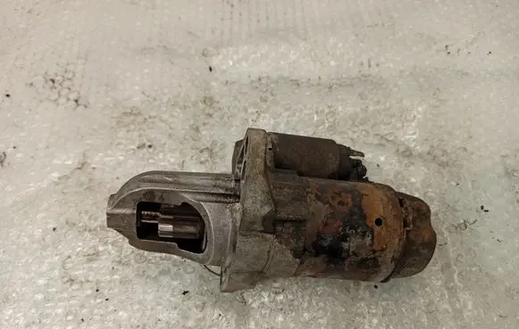 Subaru Legacy Starter motor 23300AA450 M000T30471