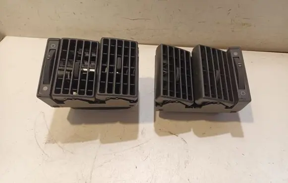 Audi 80 90 S2 B4 Dashboard side air vent grill/cover trim 8A1820902A 8A1820901A