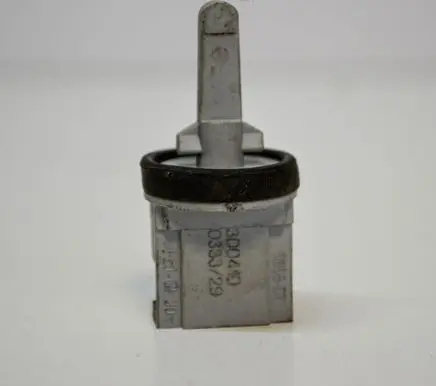 Volkswagen PASSAT CC Oil temperature sensor 1K0907543G
