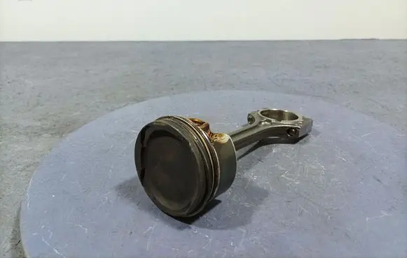 Galloper Exceed Piston 