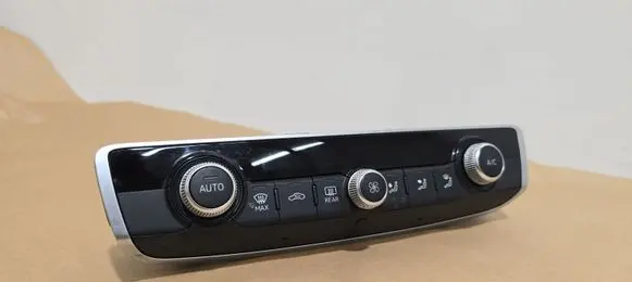 Audi A3 S3 8V Climate control unit 8V0820043C