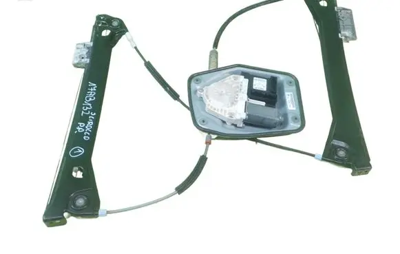 Volkswagen Scirocco Front door window regulator with motor 5K0959793A