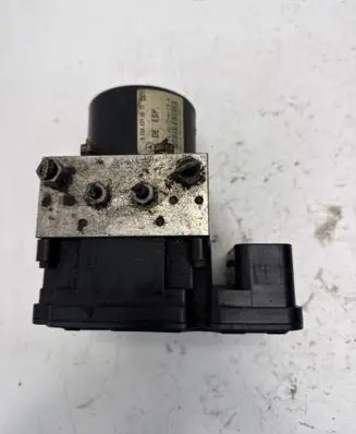 Mercedes-Benz C W204 ABS Pump 10092615753 A2045455332 10061335401