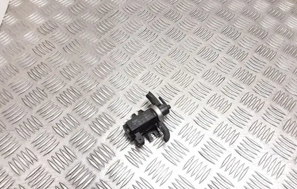 Audi A6 S6 C4 4A Turbo solenoid valve 1H0906627