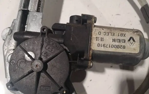Renault Espace - Grand espace IV Rear door window regulator motor 8200017910