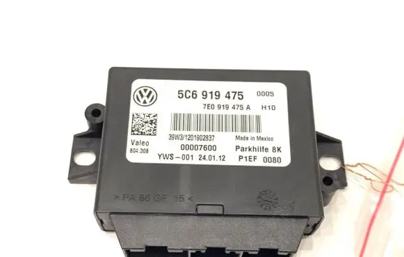 Volkswagen Jetta VI Parking PDC control unit/module 5C6919475