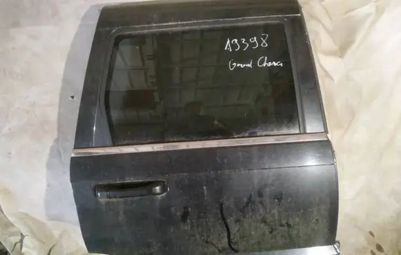 Jeep Grand Cherokee (WK) Rear door juodos