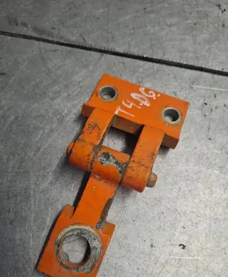 Volkswagen Transporter - Caravelle T4 Rear door lower hinge