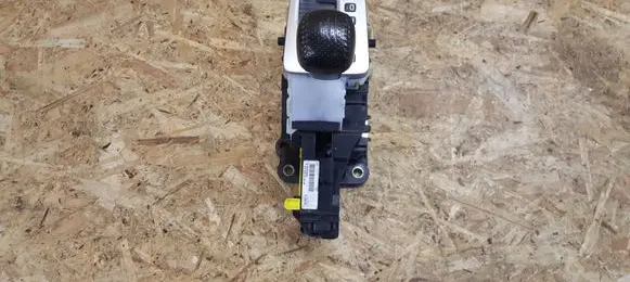 Volvo V60 Gear shifter/selector 30733068