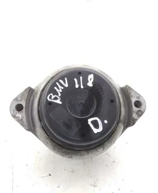 BMW 1 E81 E87 Engine mount bracket