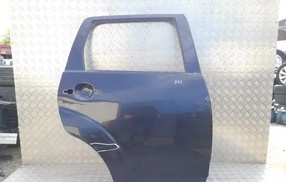 Mitsubishi Outlander Rear door
