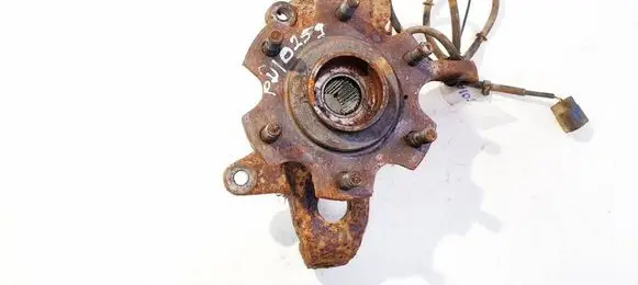 Mitsubishi Pajero Front wheel hub
