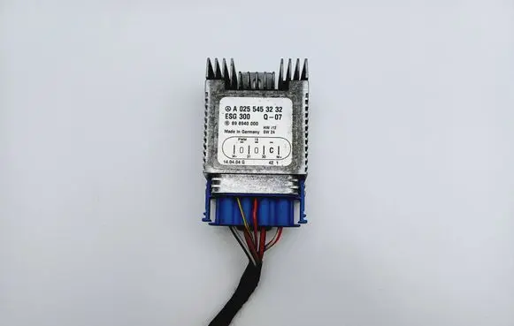 Mercedes-Benz A W168 Coolant fan relay A0255453232