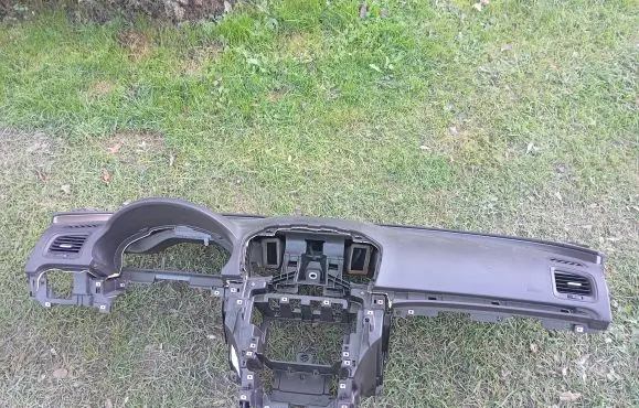 Opel Insignia A Dashboard 13275639