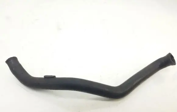 Volkswagen PASSAT B6 Engine coolant pipe/hose 1J0121086