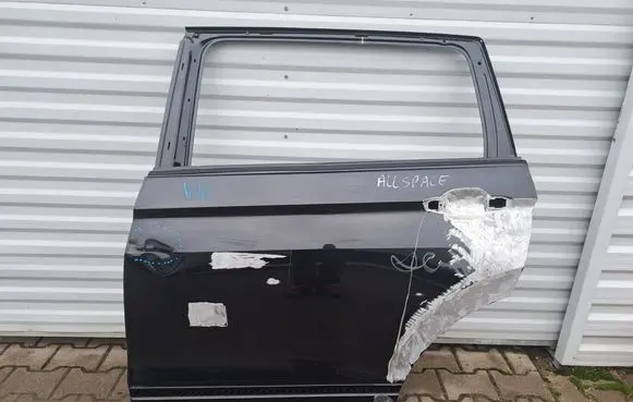 Volkswagen Tiguan Allspace Rear door