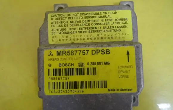 Mitsubishi Colt Airbag control unit/module MR587757 0285001686