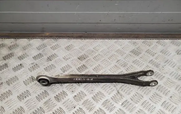 Dodge Challenger Rear control arm 68210633AA