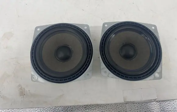 BMW 5 E39 Parcel shelf speaker 8369265 6253126 4910430700