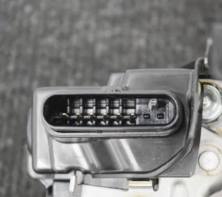 Volvo XC90 Front door lock 31349895C26967104