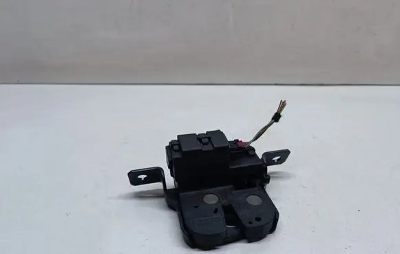 Tailgate/trunk/boot lock/catch/latch