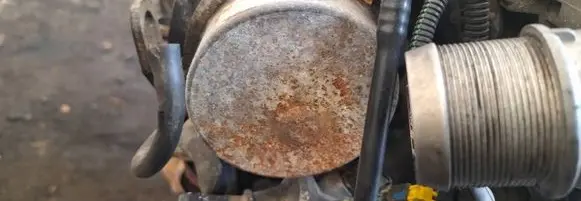 Opel Zafira B Vacuum pump 