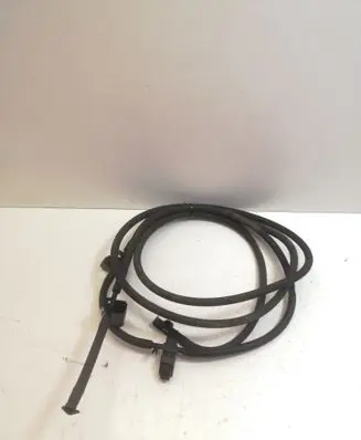 Windshield washer spray nozzle