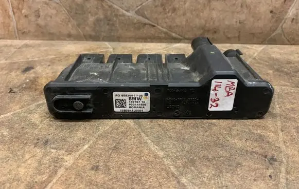 BMW 6 G32 Gran Turismo Current control relay 8583091