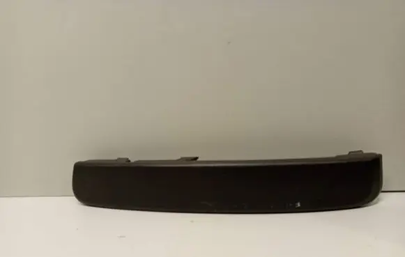 Front bumper splitter molding